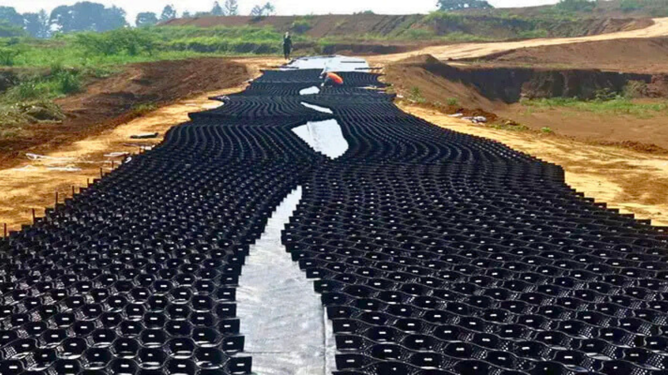 Ứng dụng ô địa kỹ thuật Geocell trong chống xói mòn